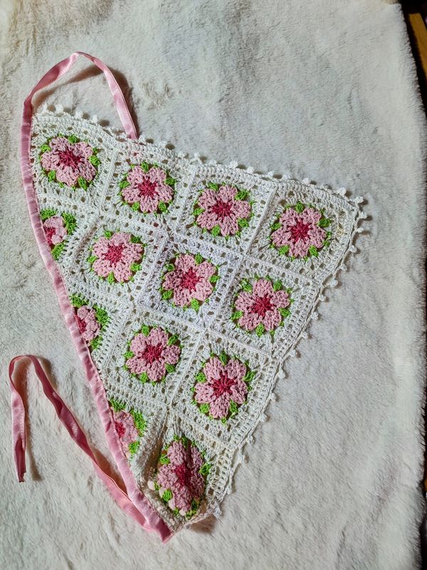 Bandana crochet 50cm x 35cm