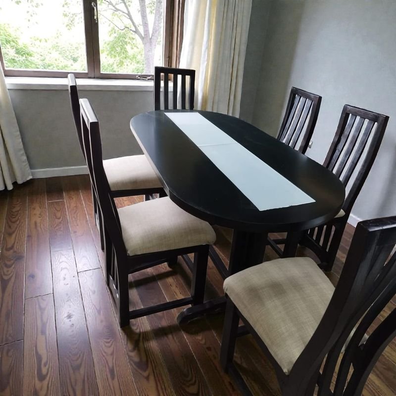 JUEGO DE COMEDOR CON SENDERO DE VIDRIO